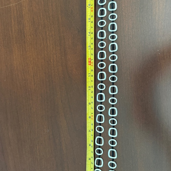 Modern Silver Tone 20" Necklace - Picture 5 of 6